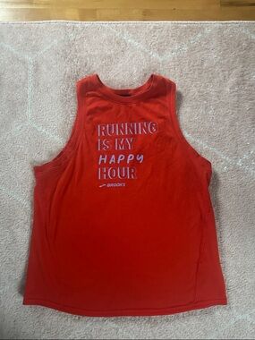 Brooks Run Happy Hour Tank.  Sz M